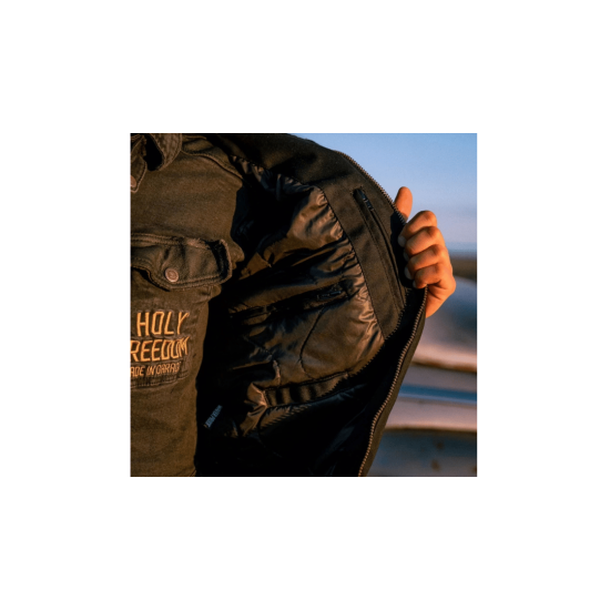 Holy Freedom CREW бомбър